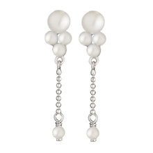  Cordelia Pearl Cluster Earring